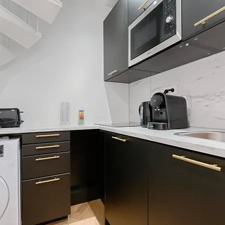 Mykeypers - Stylish & Luxury Duplex 2br-8p - Le Marais *