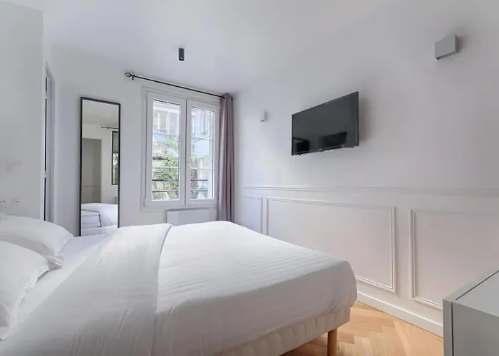 Mykeypers - Stylish & Luxury Duplex 2br-8p - Le Marais *