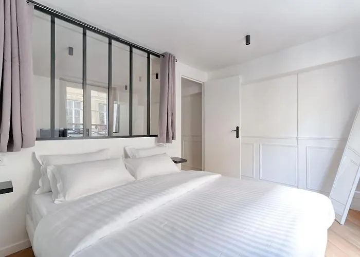 Mykeypers - Stylish & Luxury Duplex 2br-8p - Le Marais * Paris