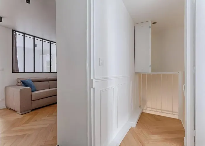 Mykeypers - Stylish & Luxury Duplex 2br-8p - Le Marais Apartment *
